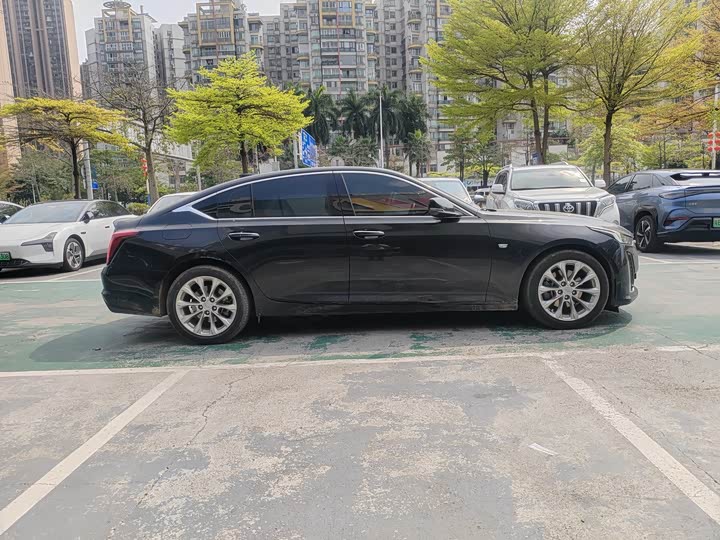 Фото 8 - Cadillac CT5