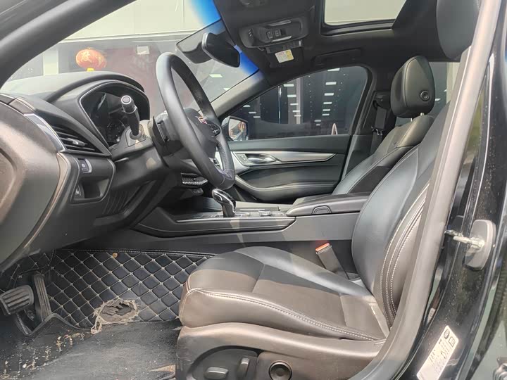 Фото 9 - Cadillac CT5