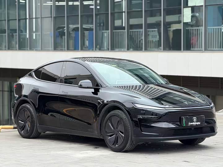 Photo 2 - Tesla Model Y