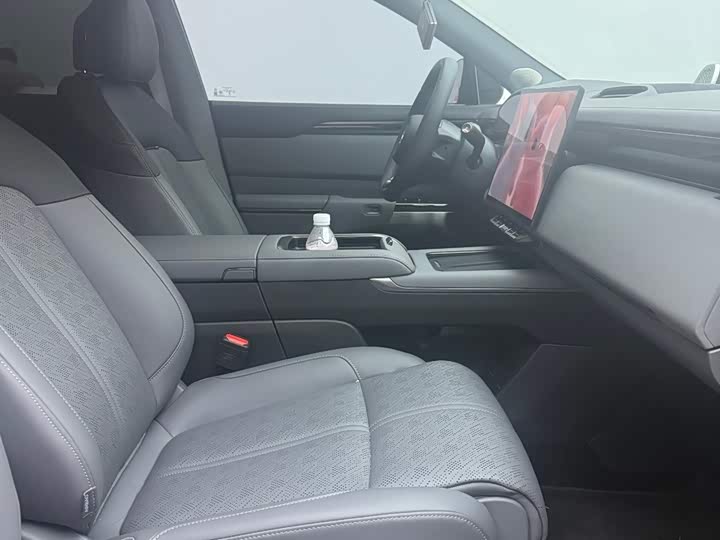 Фото 9 - Zeekr 7X