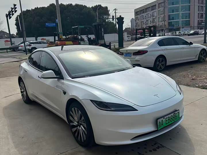 Photo 3 - Tesla Model 3