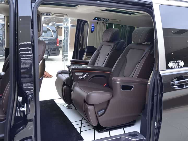 Mercedes-Benz V-Class 2022 2022款 V 260 L 长轴距豪华版