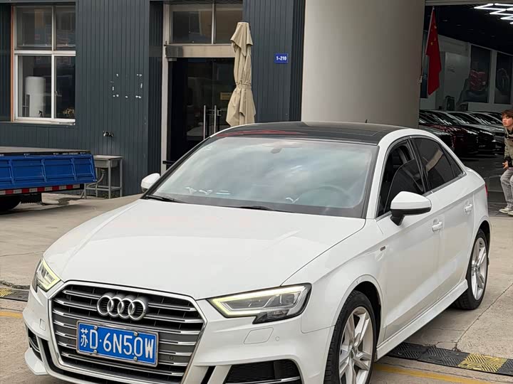 Фото 2 - Audi A3