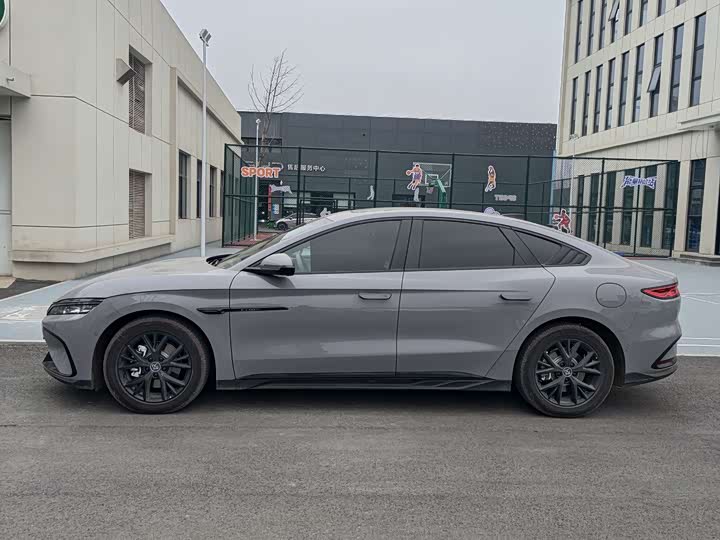 Фото 3 - BYD Han