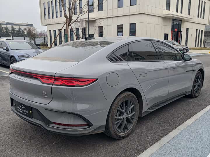 Фото 9 - BYD Han