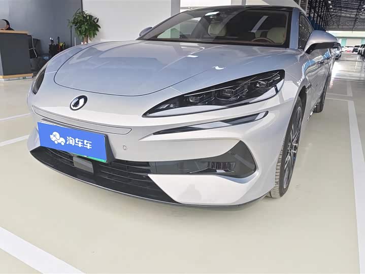 Фото 1 - Denza Z9GT