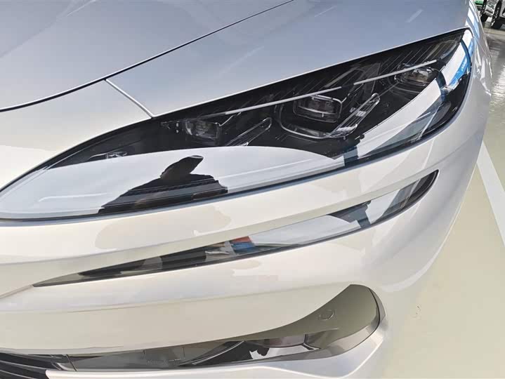 Фото 5 - Denza Z9GT