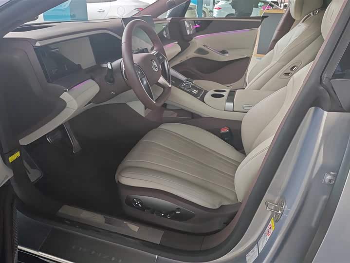 Фото 9 - Denza Z9GT