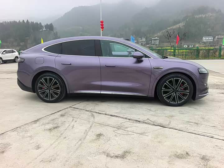 Фото 4 - Luxeed R7