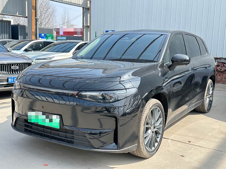 Фото 1 - Leapmotor C10