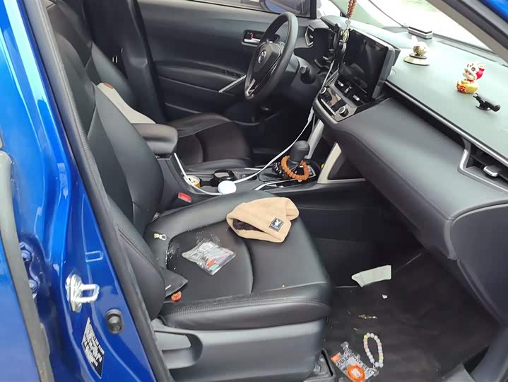 Фото 8 - Toyota Corolla Cross