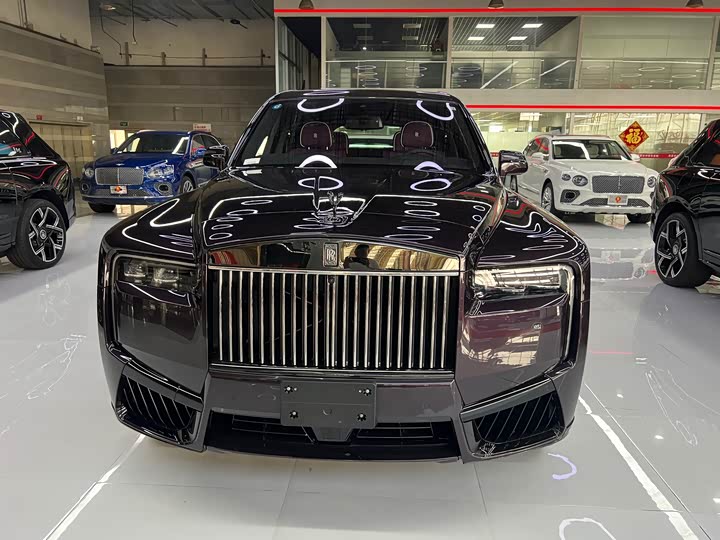 Фото 5 - Rolls-Royce Cullinan