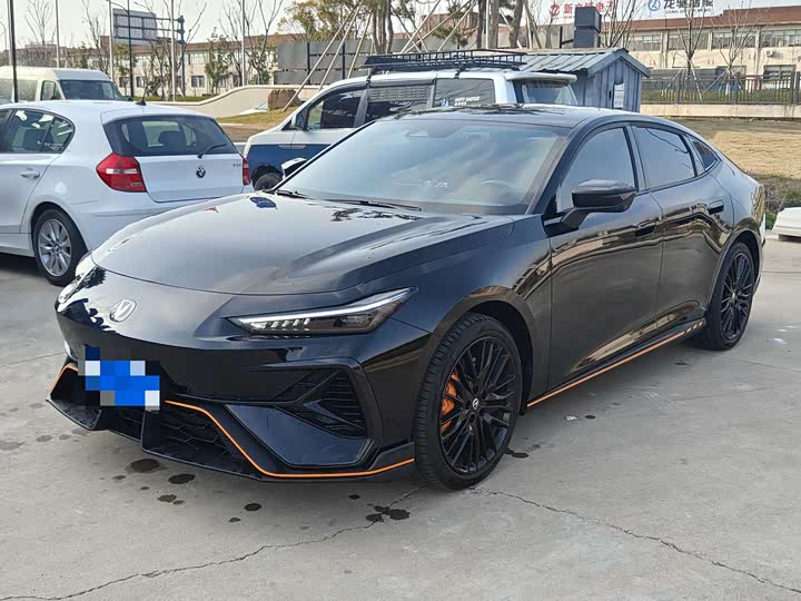 Фото 1 - Changan UNI-V