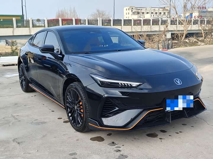 Фото 3 - Changan UNI-V