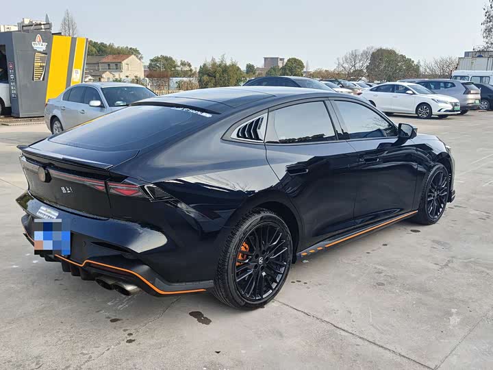 Фото 4 - Changan UNI-V