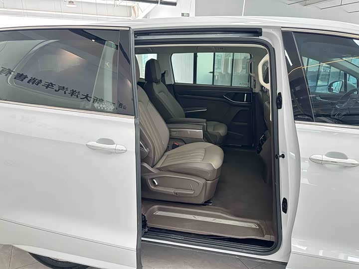 Фото 7 - Volkswagen Viloran