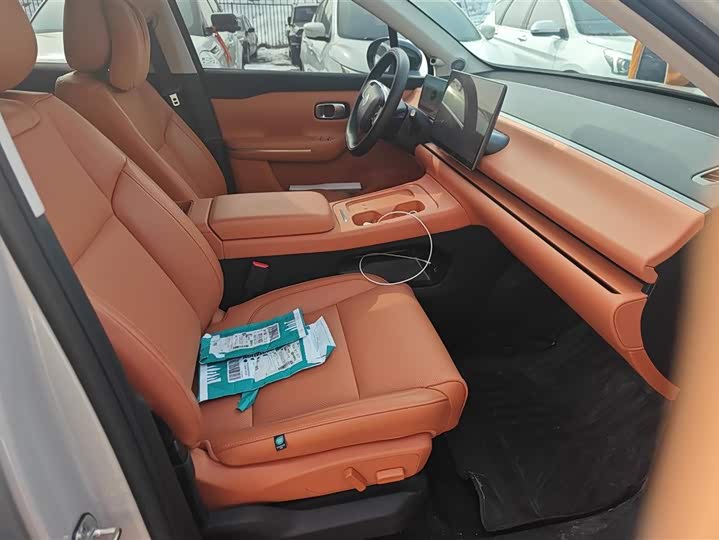 Фото 8 - Leapmotor C10