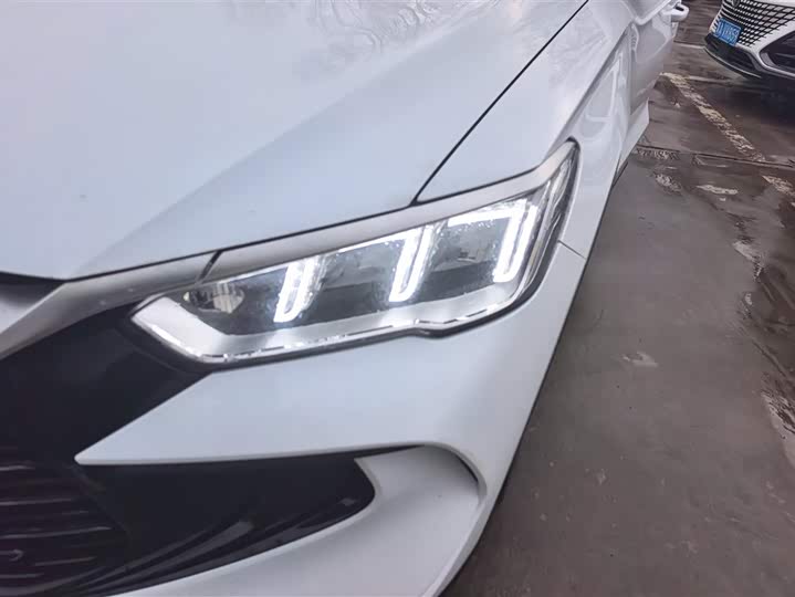 Photo 5 - BYD Song Pro Hybrid