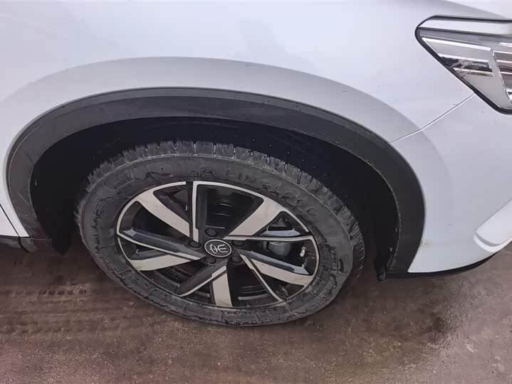 Photo 6 - BYD Song Pro Hybrid