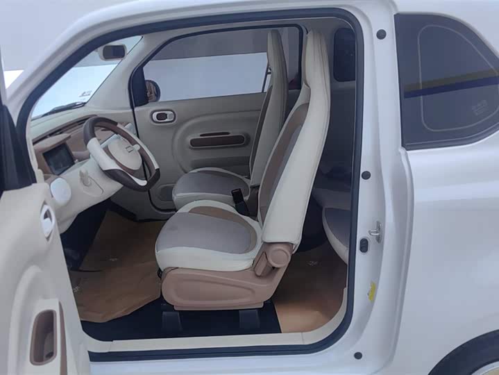 Фото 9 - Bestune Pony