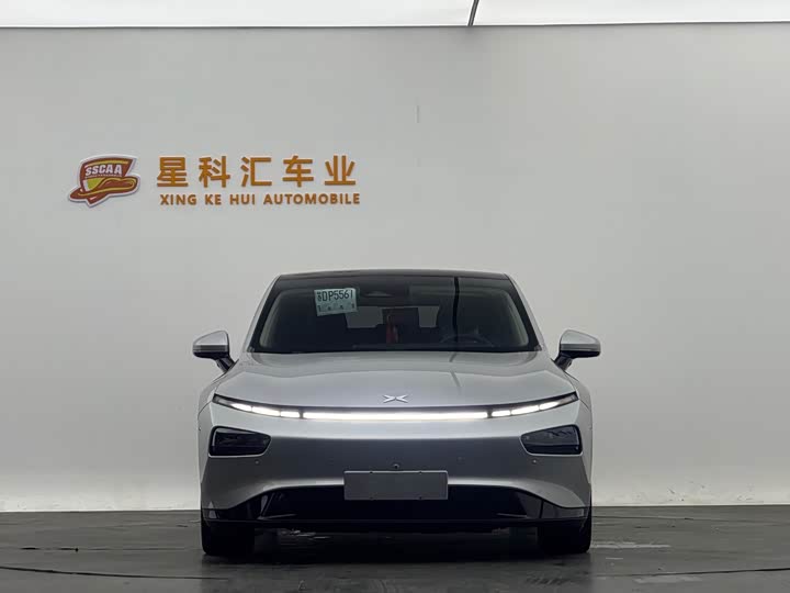 Фото 2 - XPeng P7