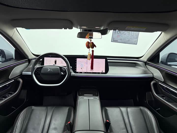 Фото 6 - XPeng P7