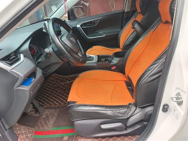 Photo 9 - Toyota Wildlander