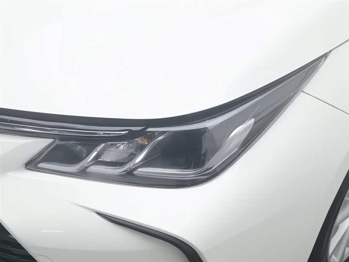 Фото 7 - Toyota Corolla