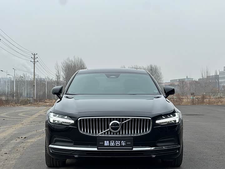 Фото 2 - Volvo S90