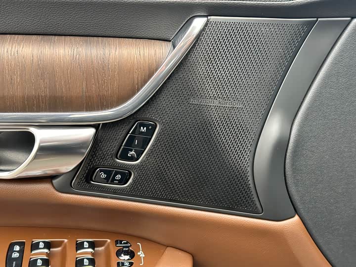 Фото 5 - Volvo S90