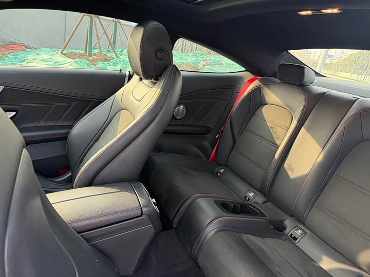 Фото 8 - Mercedes-Benz C-Class AMG