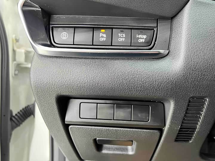 Фото 9 - Mazda CX-30