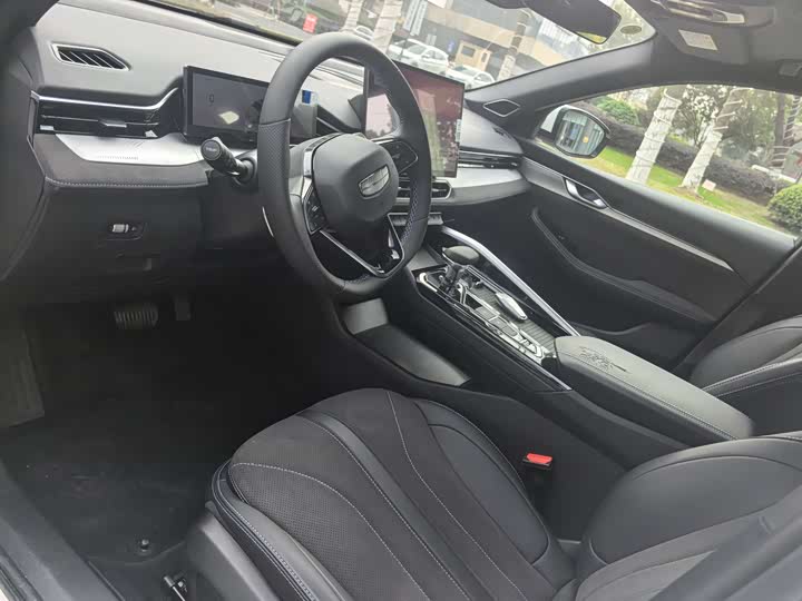 Photo 8 - Geely Preface