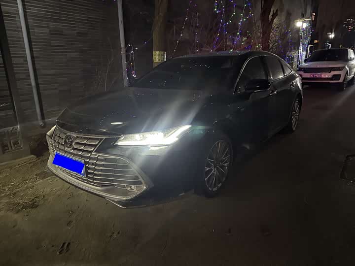 Фото 1 - Toyota Avalon