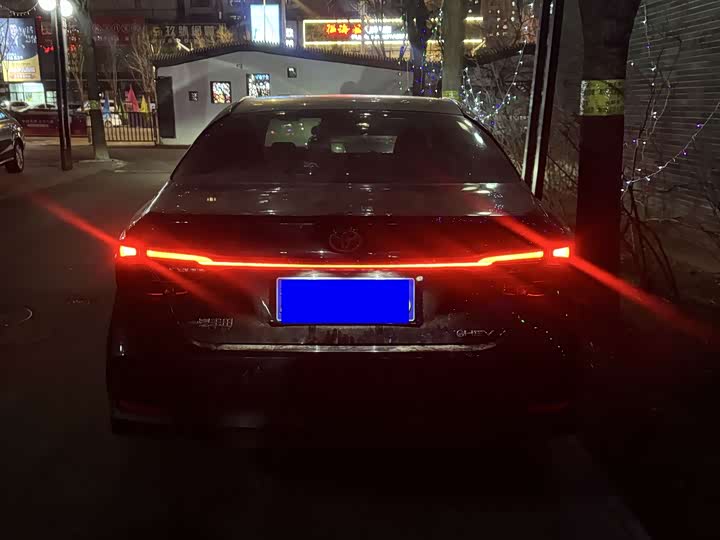 Фото 5 - Toyota Avalon