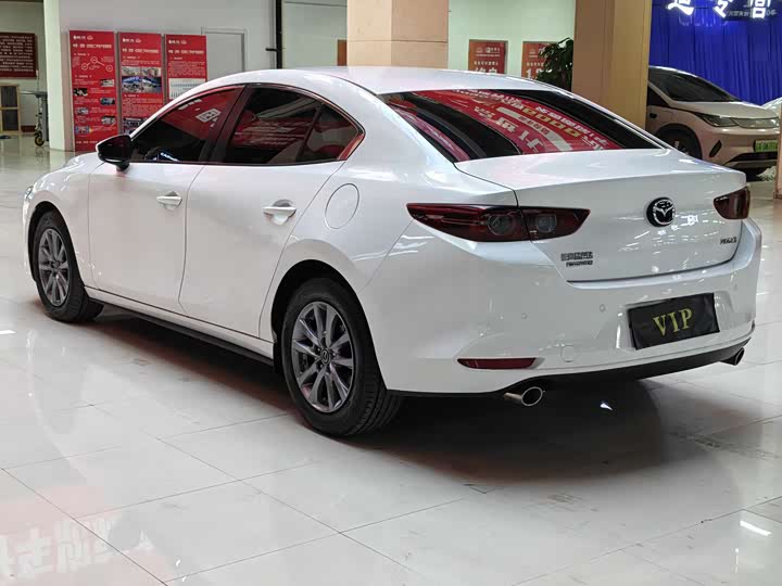 Фото 9 - Mazda 3 (Axela)