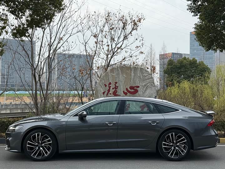 Фото 3 - Audi A7