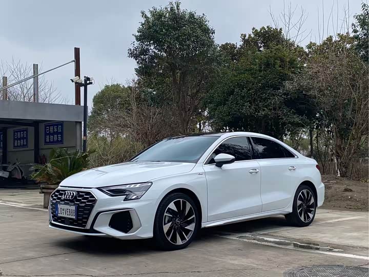 Фото 1 - Audi A3