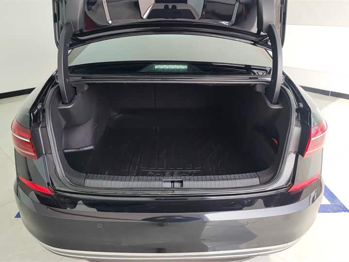 Фото 4 - Volkswagen Passat