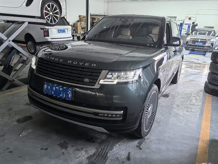 Photo 1 - Land Rover Range Rover