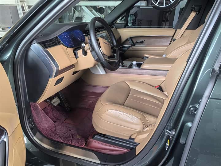 Photo 3 - Land Rover Range Rover