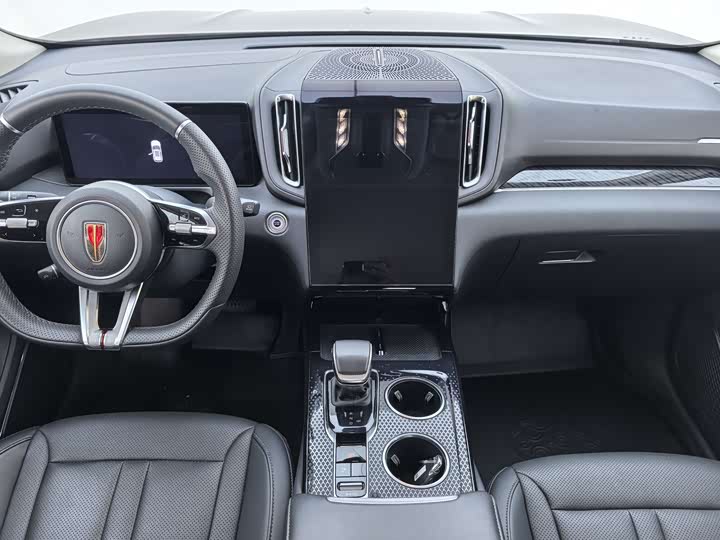 Photo 9 - Hongqi HS3 Hybrid