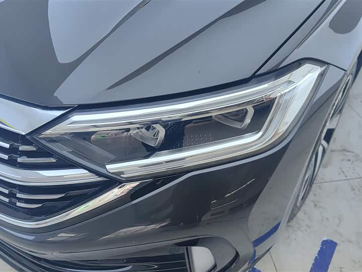 Фото 5 - Volkswagen Sagitar L