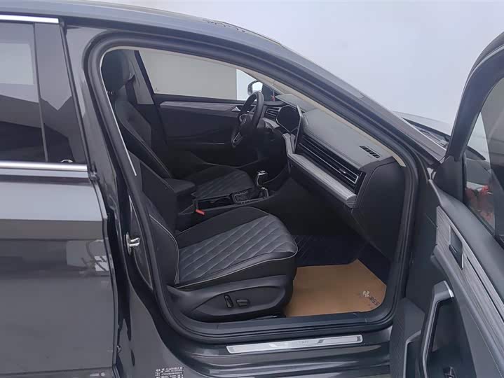 Фото 8 - Volkswagen Sagitar L