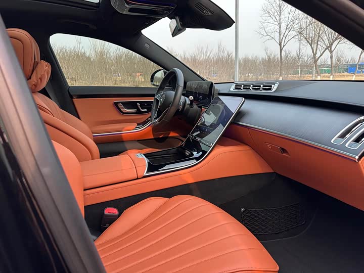 Фото 9 - Mercedes-Benz S-Class