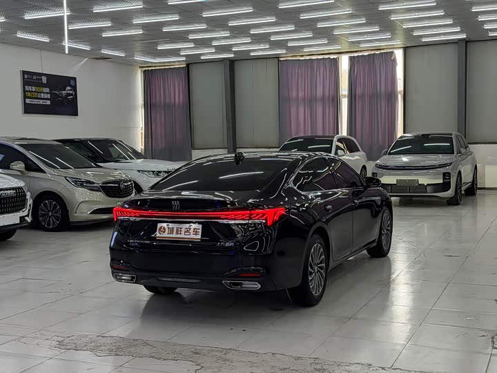 Фото 9 - Buick LaCrosse