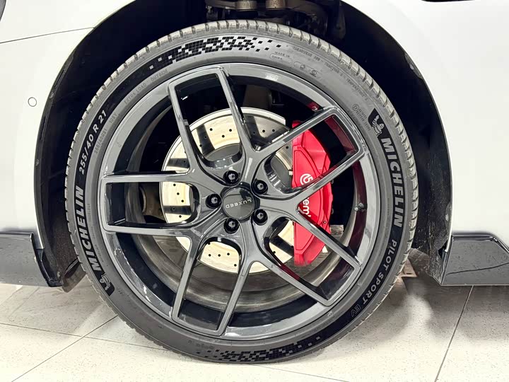 Фото 7 - Luxeed S7