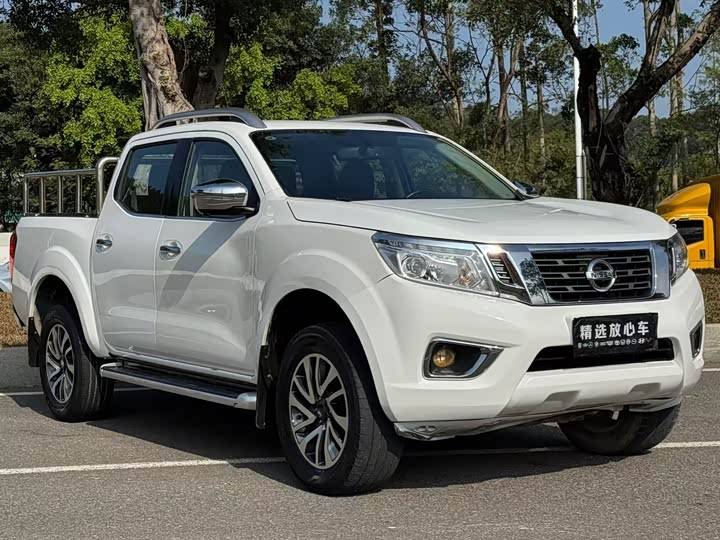 Фото 3 - Nissan Navara