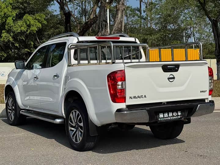 Фото 6 - Nissan Navara