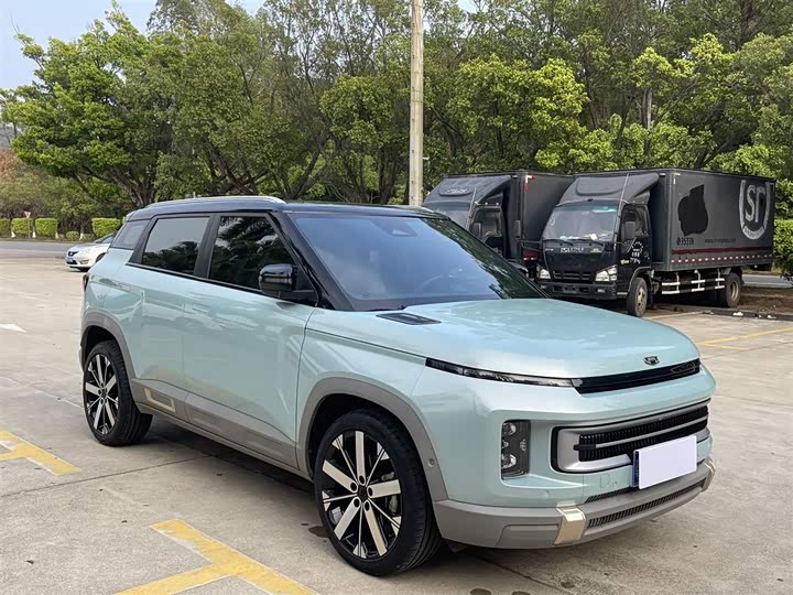 Фото 3 - Geely Icon